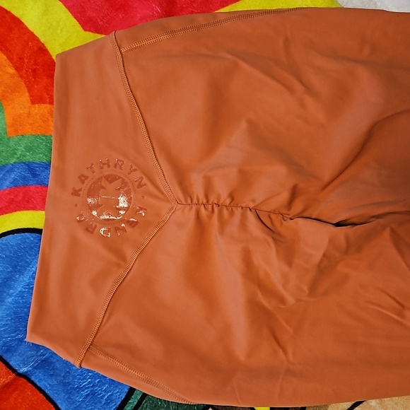 Gymshark KK FIT LEGGINGS - Picture 3 of 4